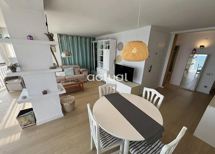 Cannes 14-2 * Castell-Platja d'Aro